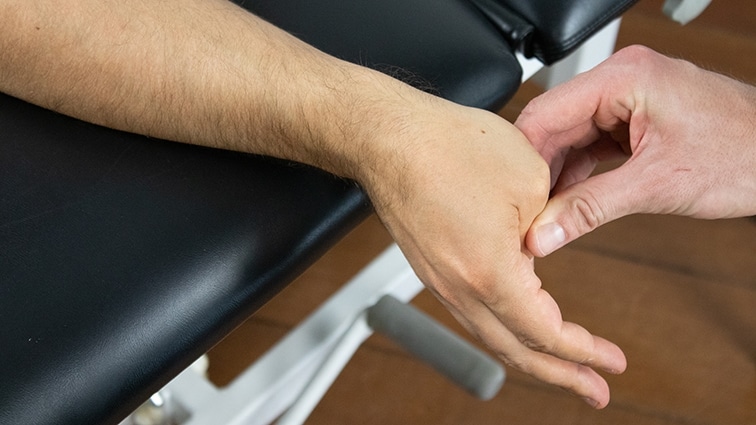Test di Finkelstain: sindrome di de Quervain